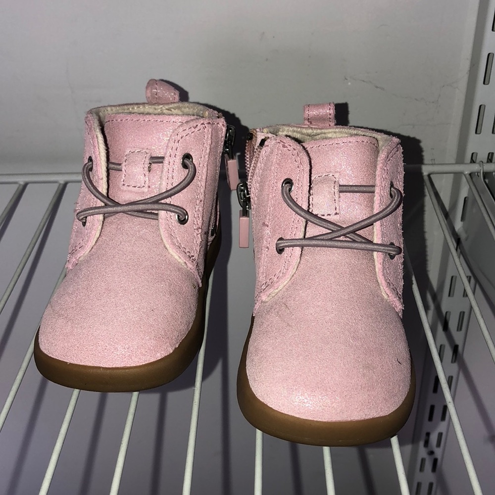 Girls UGG boots. Pink sparkle